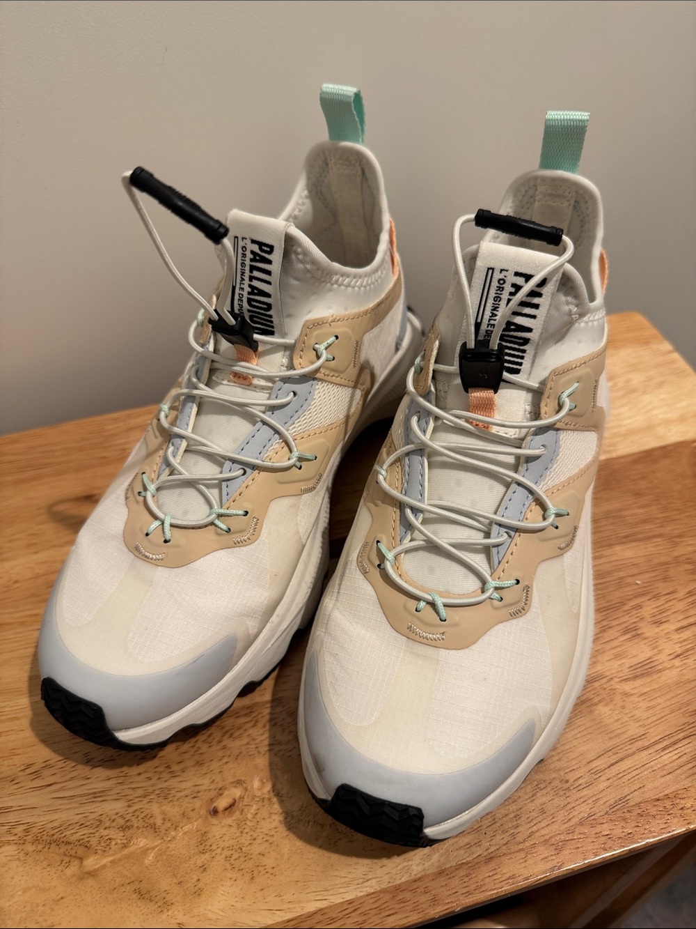 Palladium Womens Beige, White & Mint Trail Sneakers | Thunder Lo S Shoe